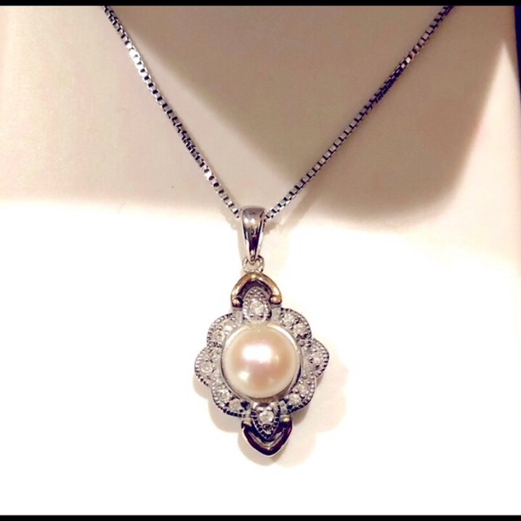 Jewelry - Pearl and diamond necklace on sterling silver chain